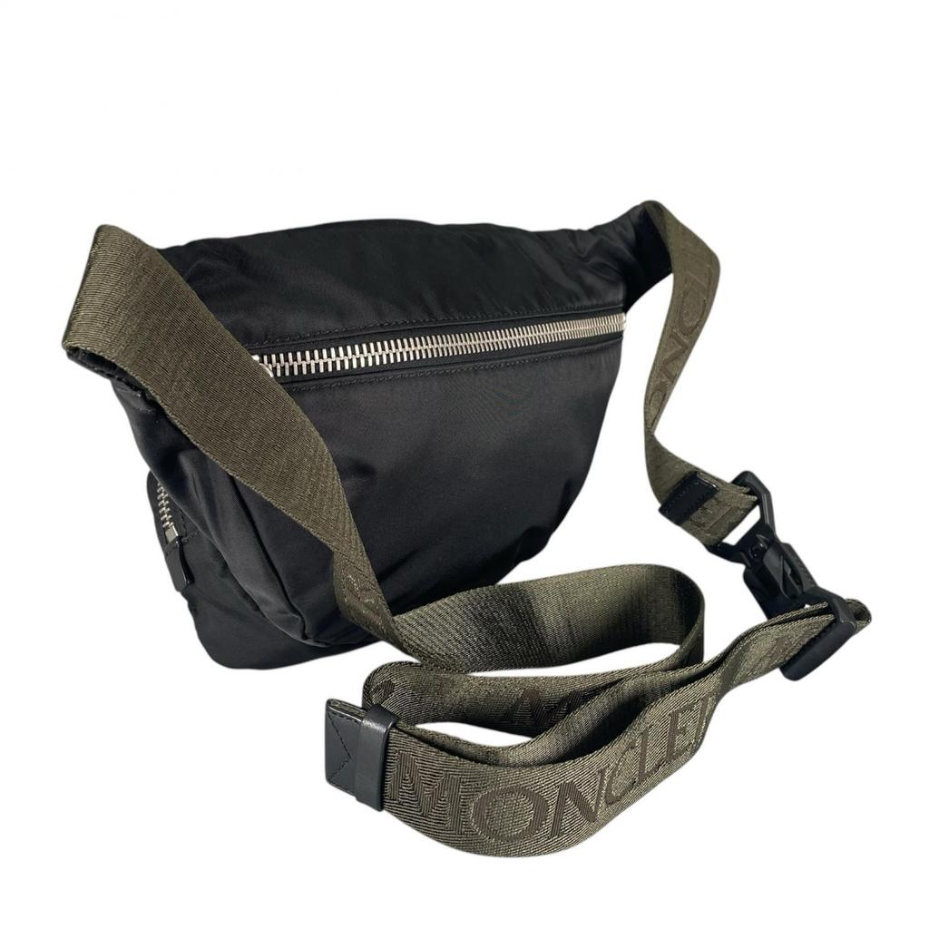 MONCLER G209A5M70200 02SZK body bag black mens used