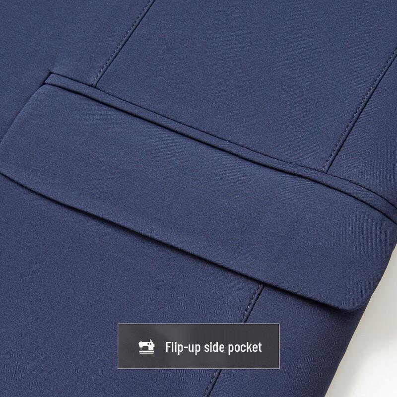 Мужской приталенный блейзер в стиле business casual