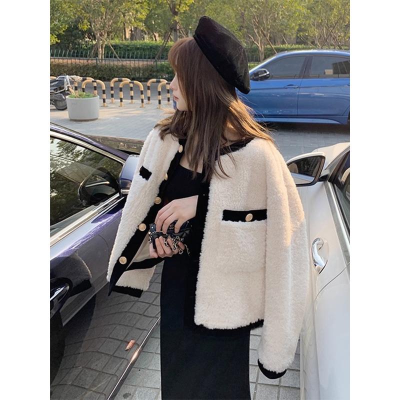 Lamb Plush Small Fragrant Jacket for Women In Autumn and Winter, Thickened Design, Niche Korean Temperament, Warm Cotton Coat for Small People