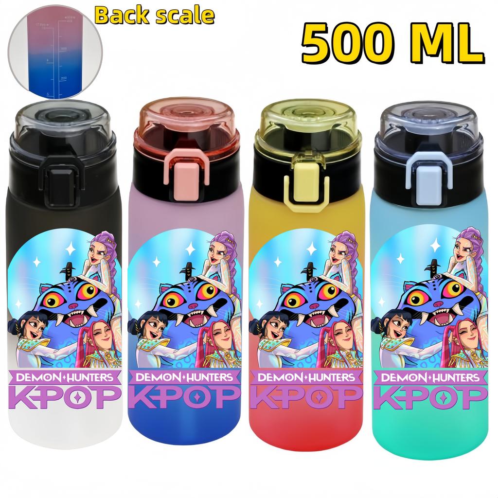 KPop Охотники на демонов Спортивная бутылка для воды Портативная герметичная пластиковая чашка с мерной шкалой Для активного отдыха Фитнес 500 мл с для детей Дружелюбная Развлекательная Веселая Игра
