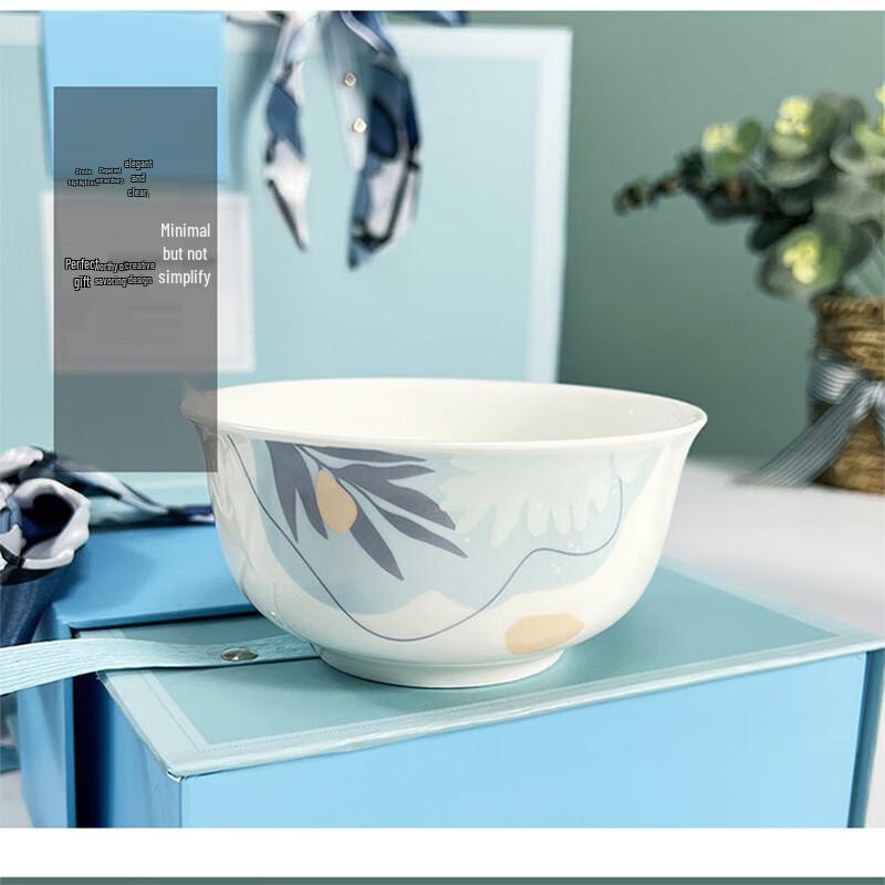 ZIPOYA Simple Ceramic Dinnerware Set (4 Bowls, 4 Chopsticks)