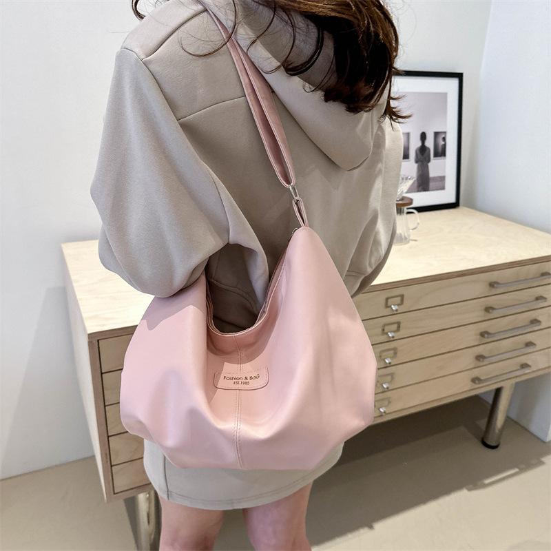Simple Large Capacity Fashionable Solid Color Spring Fashion New Simple Slant Strap Tote Women's Bag