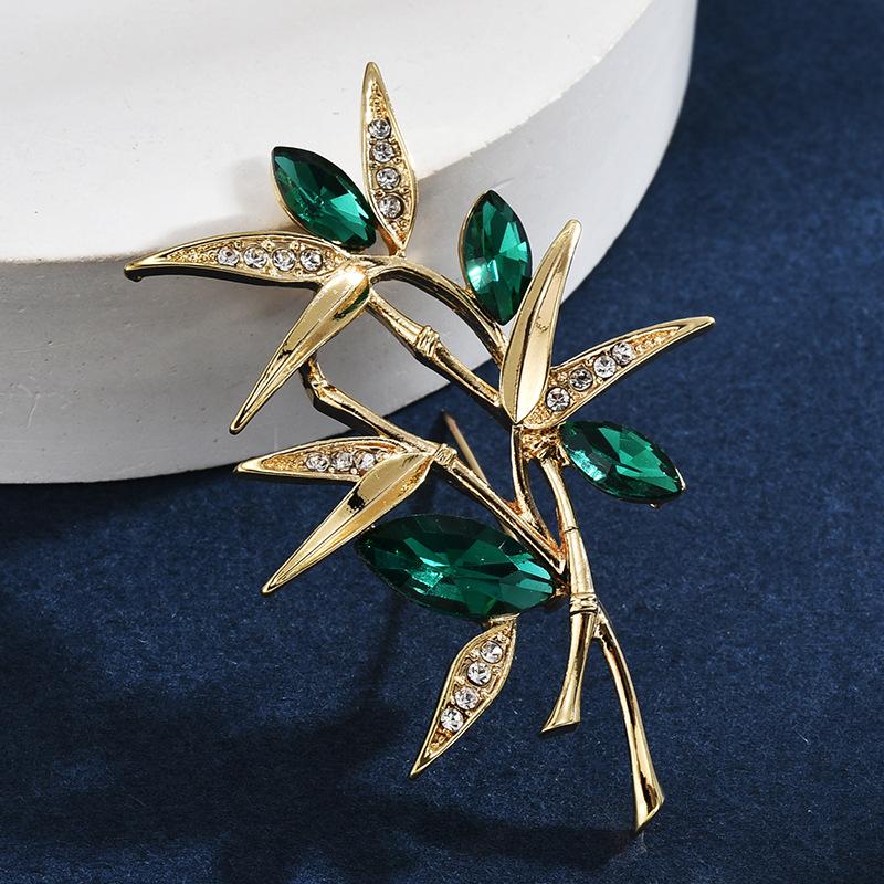 Brooch High-End Sense Niche Light Luxury Suit Bow Rhinestone Corsage High-End Alloy Creative Clothing Accessories