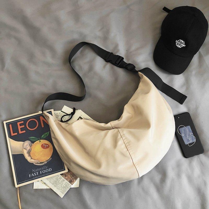 Bag Women'S Tooling Bag Men'S Simple Chic Lightweight Casual Dumpling Messenger Bag