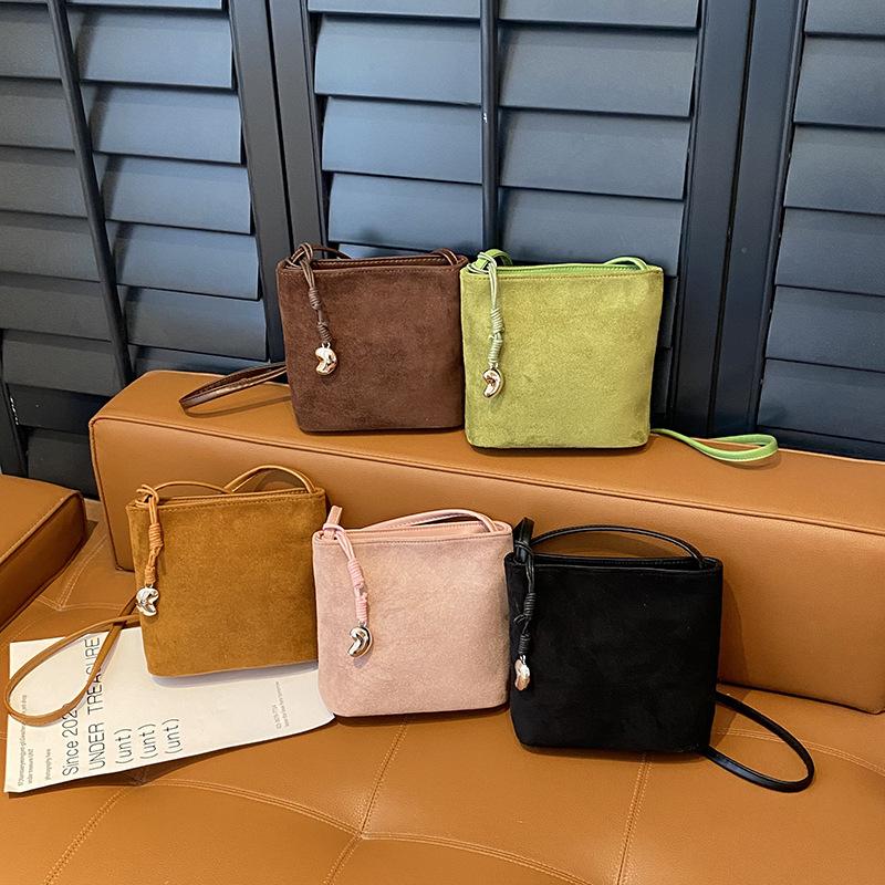 Новая сумка-ведро из матовой кожи, женская, высококлассный нишевый дизайн, сумка-ведро, ретро замшевая наплечная сумка-мессенджер