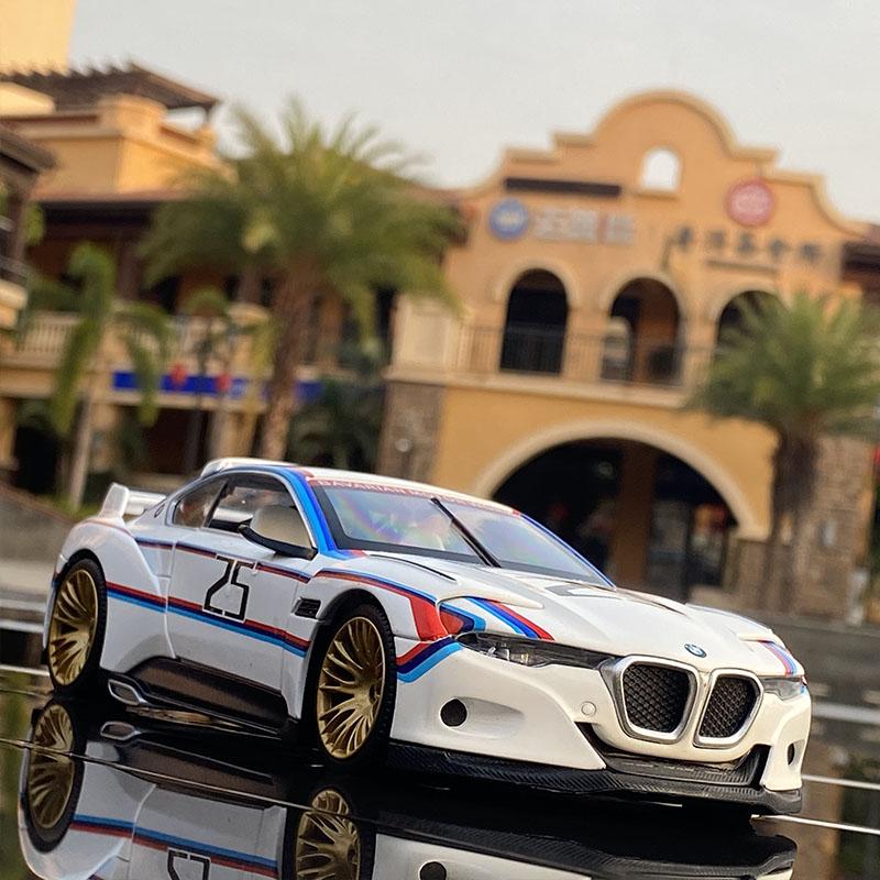 1/24 BMW CSL Alloy Track Racing Car Модель литой игрушечной машинки из металла Модель имитации звука и света Коллекция детских подарков