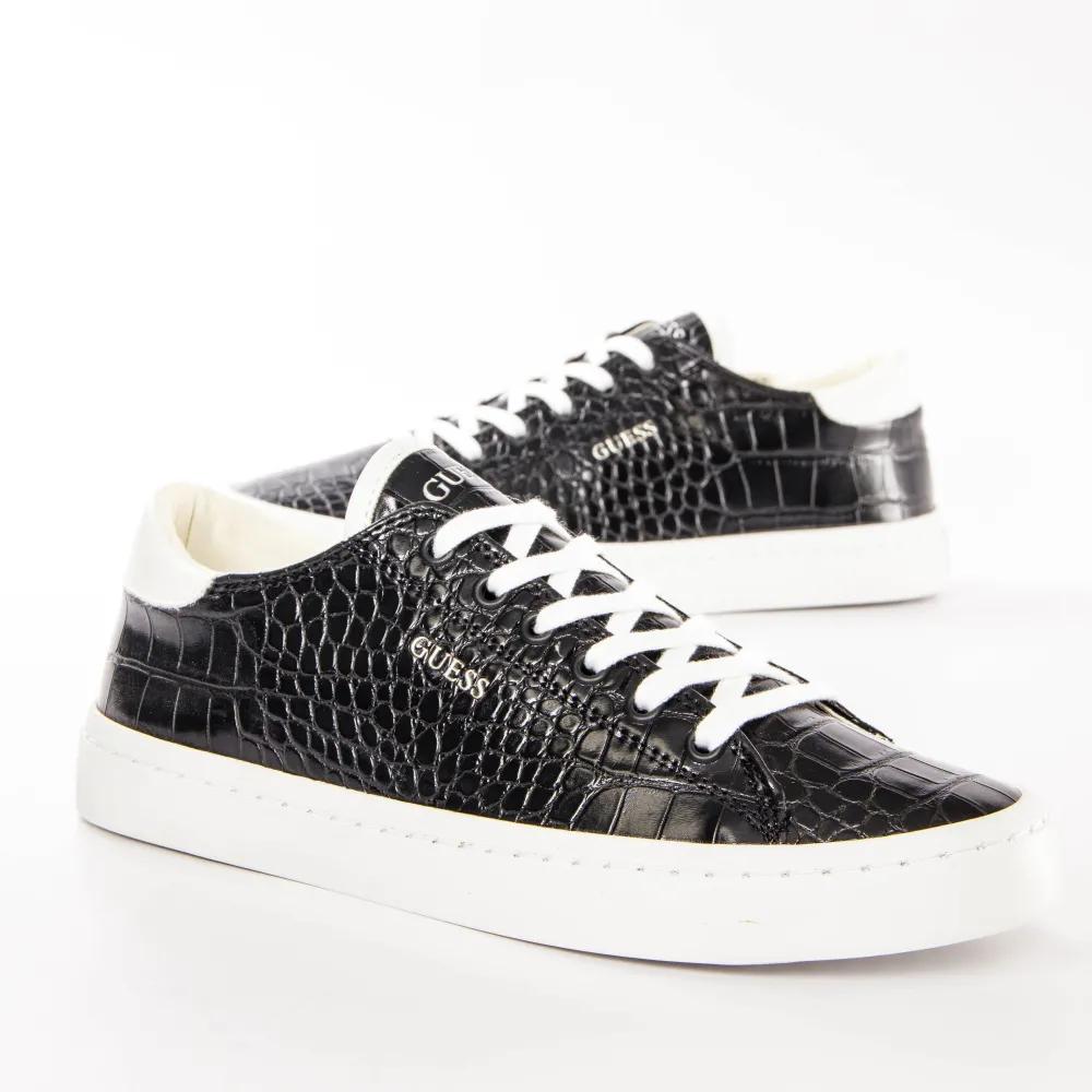 Sneakers Guess black