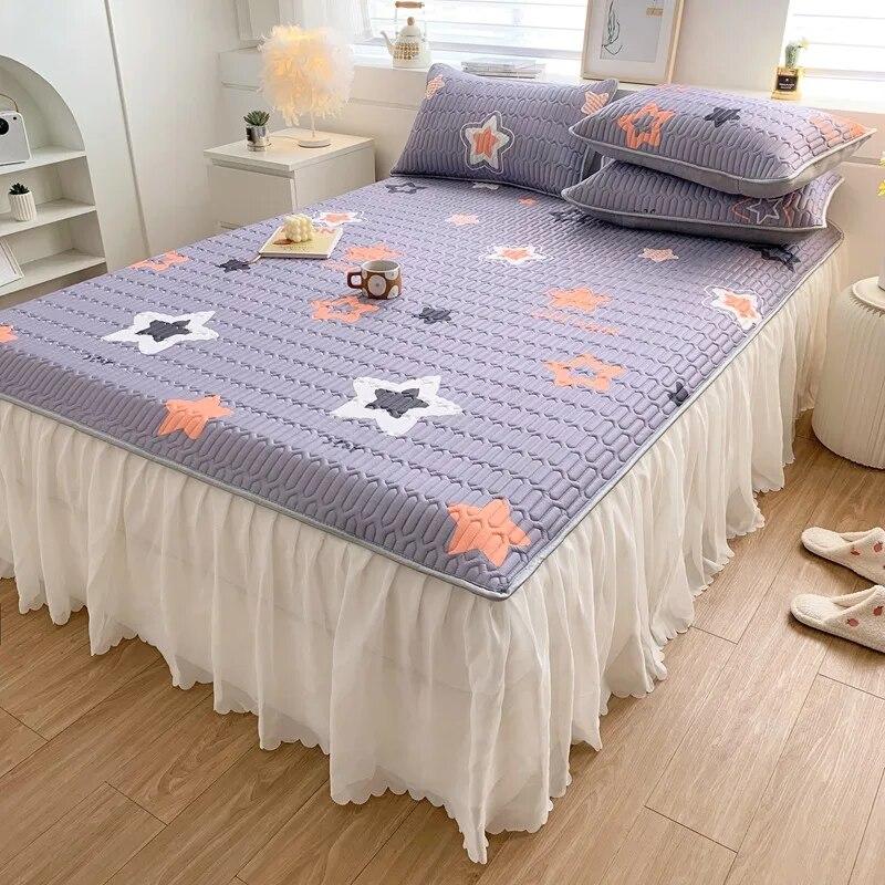 Летний комплект прохладных простыней из латекса, благоприятный для кожи, моющийся, кондиционер, юбка-кровать, нескользящие защитные чехлы для матраса