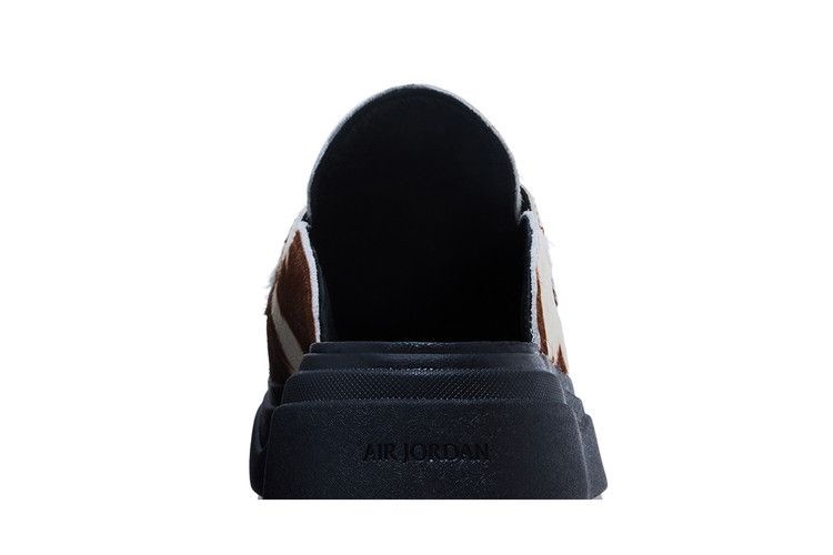 Женские мюли Jordan Mule Коровья расцветка (Женский) Черный/Барочный коричневый/Металлический серебристый