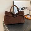 New Large Capacity Suede Matte Handbag with Vintage Tote Design and High End Shoulder Bag, Light Luxury Style