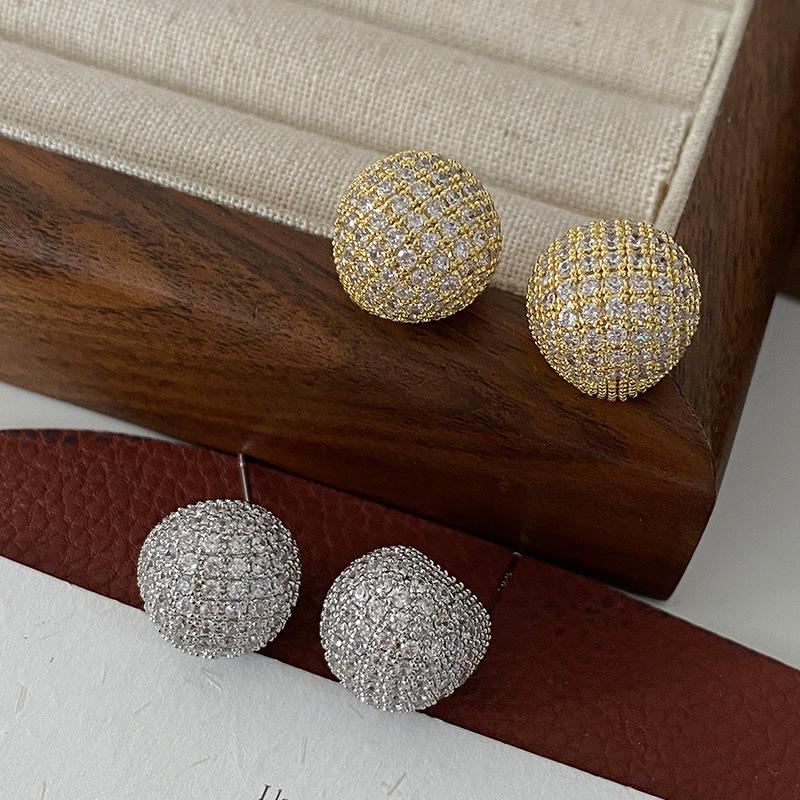 Серьги-гвоздики с круглыми сферическими огранками Full Diamond Light Luxury, модные изысканные серьги высокого класса, женские дизайнерские серьги Niche Light Luxury