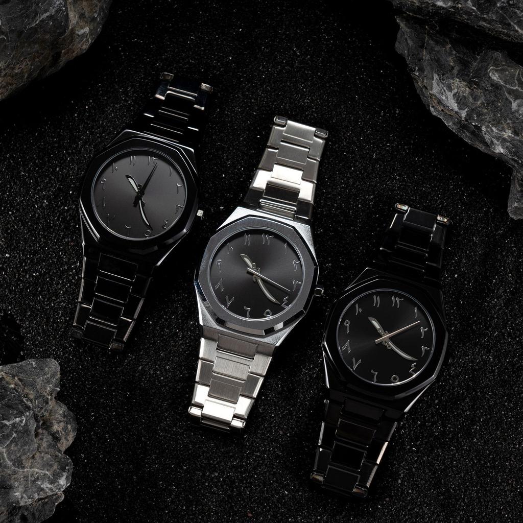 Fashion Versatile Watch Ultra-thin Men's Watch Steel Belt Quartz Watch