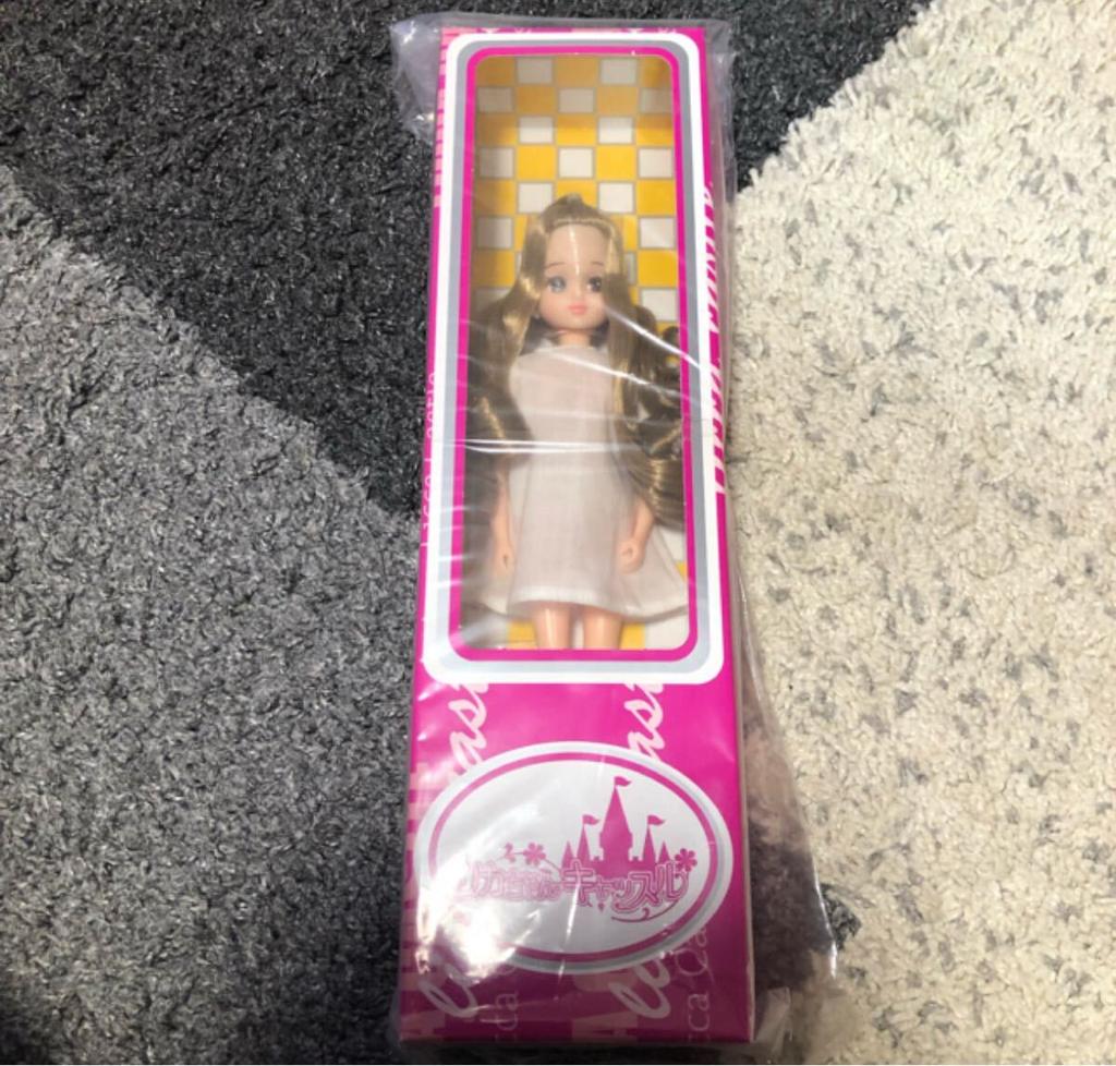 TAKARA TOMY Совершенно новая модель к 20-летию Кукольный замок, разработанный 20 дизайнерами кукольной одежды Кукла LPC L. P. С. Ликка-тян - Ликка-тян - - НЕТ.