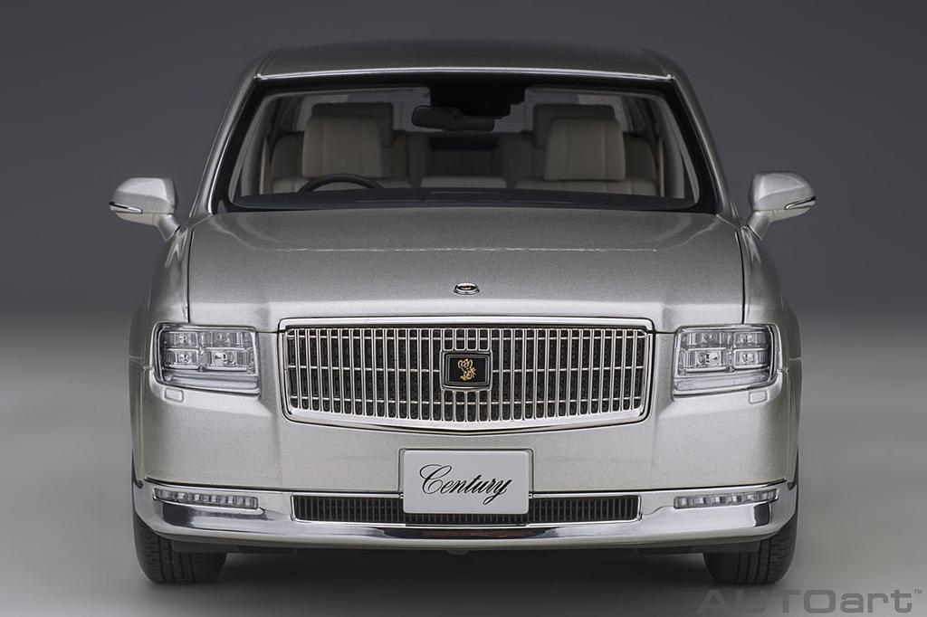 AUTOart Toyota Century Special Edition Seika Radiant Silver Metallic Готовый продукт 1/18