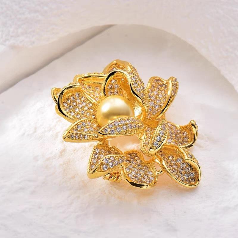 Женщины Элегантный цветок камелии жемчужная брошь булавки роскошный женский нежный костюм офис роскошные цветы броши аксессуары