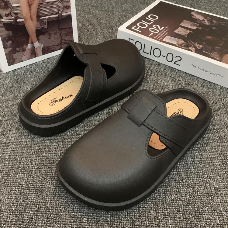 Women's Spring/Summer Lightweight Flat Hole Slippers: Simple, Comfortable, Casual Outdoor Style