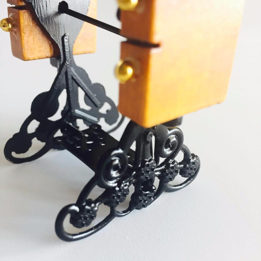 1:12 Dollhouse Retro Sewing Machine Doll House Miniature Scale Fairy Doll Home Life Scene