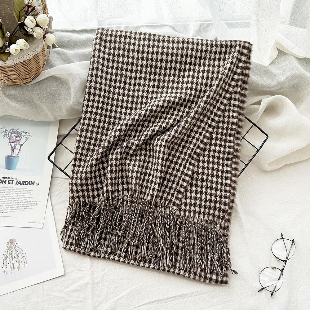 Plaid Imitation Cashmere Winter Scarf Fashionable and Warm Office Shawl for Women with Short Beards