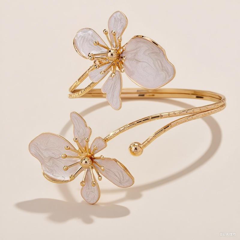 Элегантный и простой стиль, свежий и милый дизайн, золотое цветочное кольцо-браслет с открытым концом, премиум для праздничного банкета