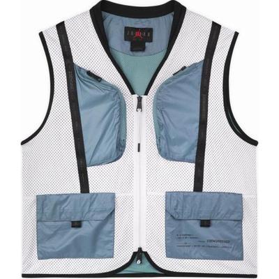 Сетчатый жилет с цветными блоками и большими карманами. Мужские топы серо-белого цвета DM1387-030