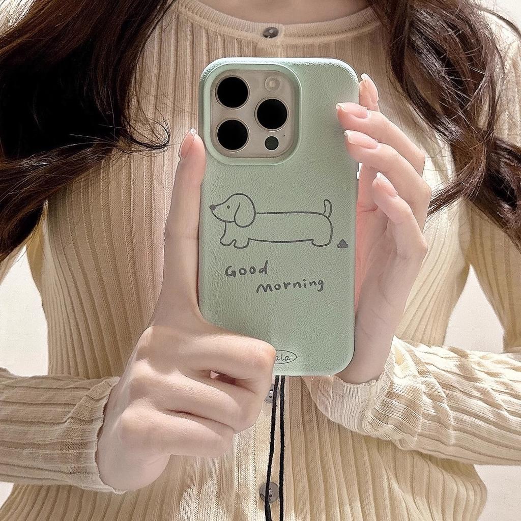 Мультяшный чехол для мобильного телефона Apple 16 Promax с рисунком кожи и наклоняющейся собакой для IPhone 15 Всесторонний 14/13 для пары