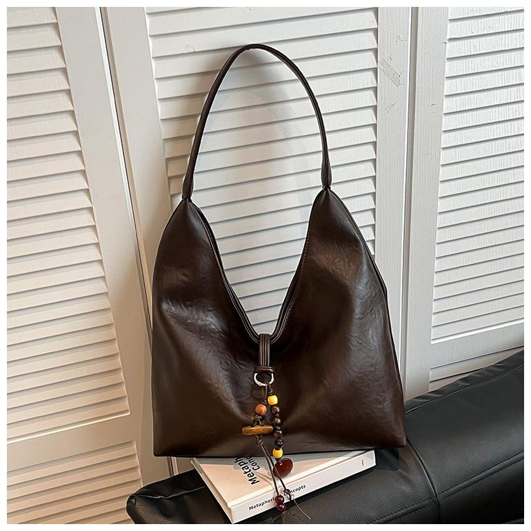IELGY Ladies Tote Bag Autumn Winter Retro Shoulder Large Capacity Commuter Female Bag