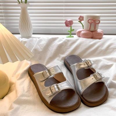 Крутые тапочки женские летние 2025 новые сказочные со юбкой платформа пляжные сандалии модные атласные на одной перемычке