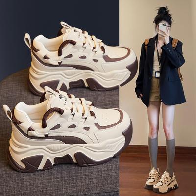 Женские кроссовки на толстой подошве, увеличивающие рост, осень-зима 2025, новая цветовая гамма, повседневная спортивная обувь, маленькие бархатные маффины, женская обувь