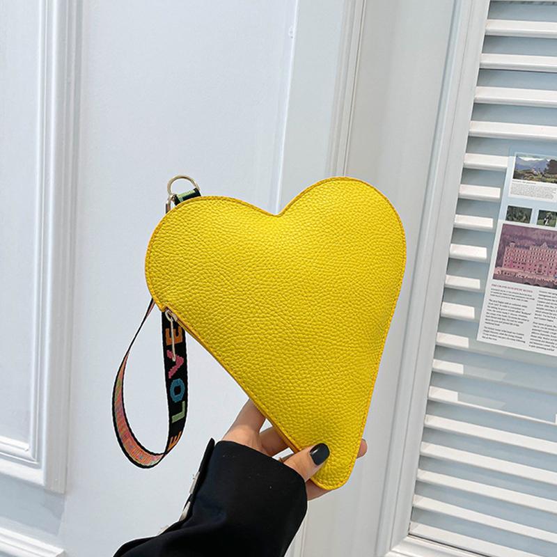 Yogodlns Модный мини-клатч в форме сердца для женщин, кошелек для монет карамельного цвета с запястьем, стильный держатель для карт на молнии и чехол для ключей