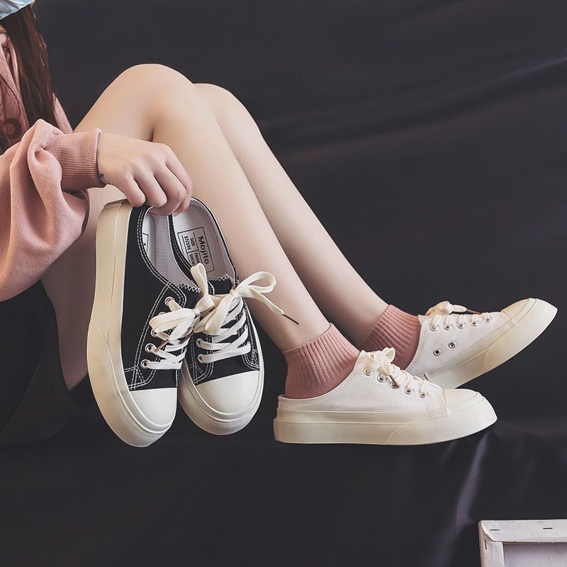 Женские тапочки, мюли, шлепанцы, низкий каблук, летние белые детские сандалии с бантом, туфли для женщин 2024 года, наружная обувь из ПВХ Vip 39, повседневная обувь