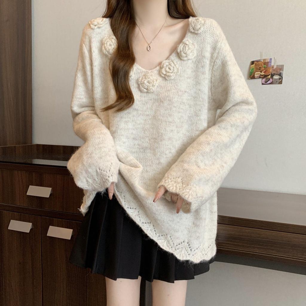 Three-dimensional Flower Knitted Sweater V-neck Large Size Women's 2025 Autumn Winter Mid-length Fashion Top