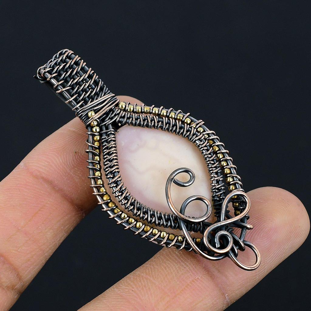 Подвеска из розового опала ручной работы, обернутая медной проволокой 999 пробы, уникальное дизайнерское украшение, для женщин