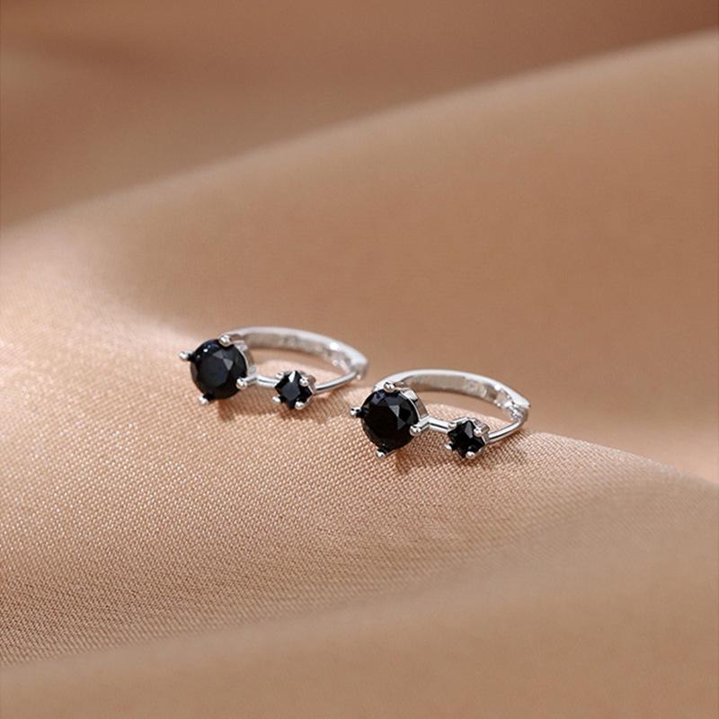 Серьги-пряжки с черными бриллиантами, женские ретро-серьги с легким роскошным темпераментом из черного циркония