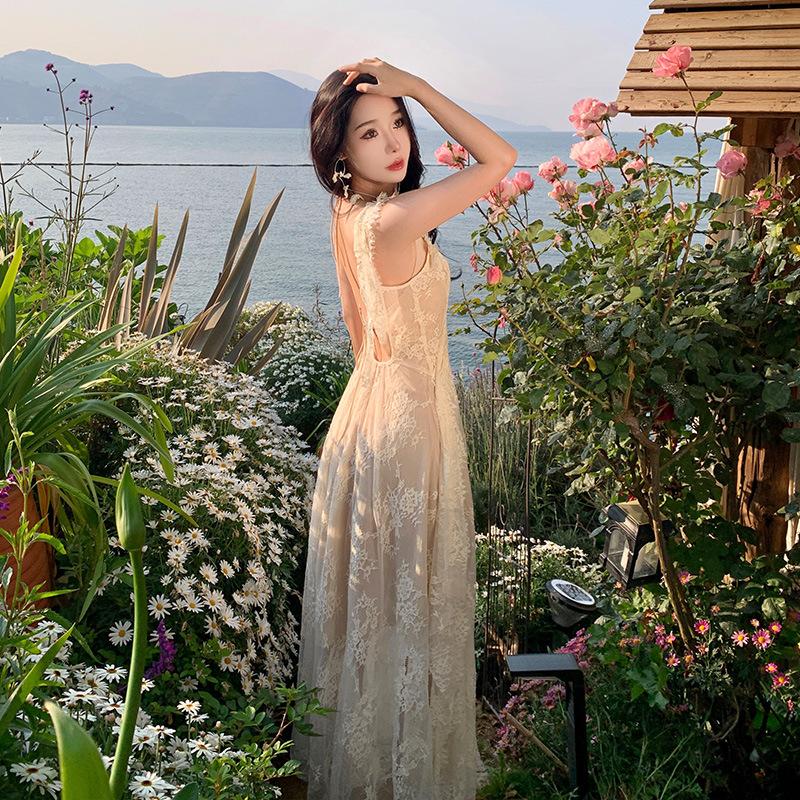 Женские летние кружевные длинные платья с открытой спиной и бретельками