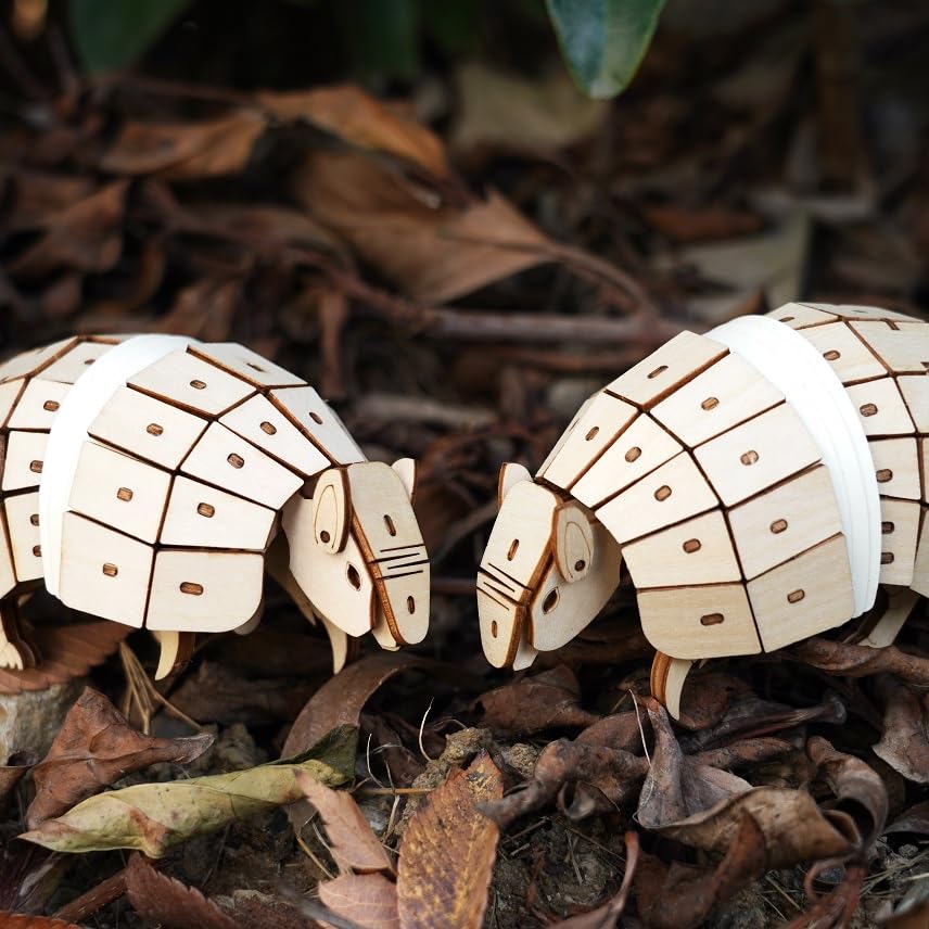 Tsukurun 3D Wood Puzzle with Japanese Instructions Species desu® (Endangered Series Armadillo)