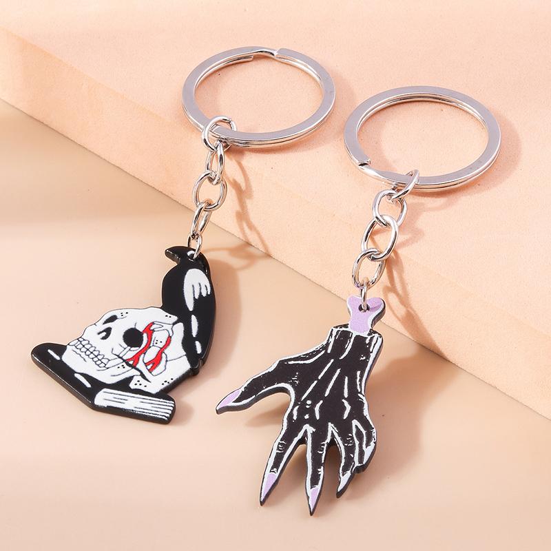 2 Pcs Skull Keychain Halloween Ghost Claws Key Ring Pendants for Men Women Handbag Decor Charms DIY key Chain Jewelry Gifts