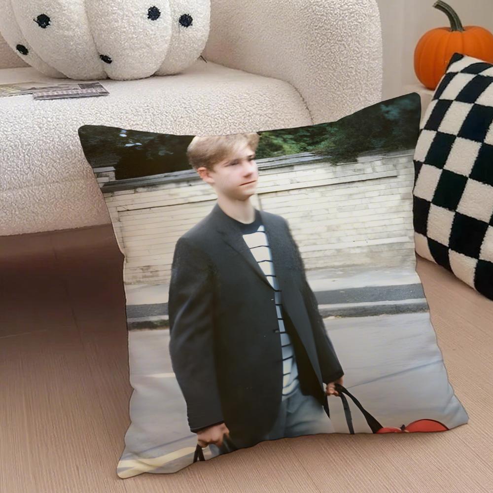 MMartin Freeman Cushion Cover Throw Pillow Cover Hidden Button Durable Polyester Chair Cushion