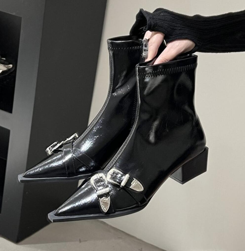 Fashion Fashion Belt Buckle Designer Pointed Toe Women Ankle Boots Fashion Thick Heel Slimming Short Booties Autumn Winter Female Shoes