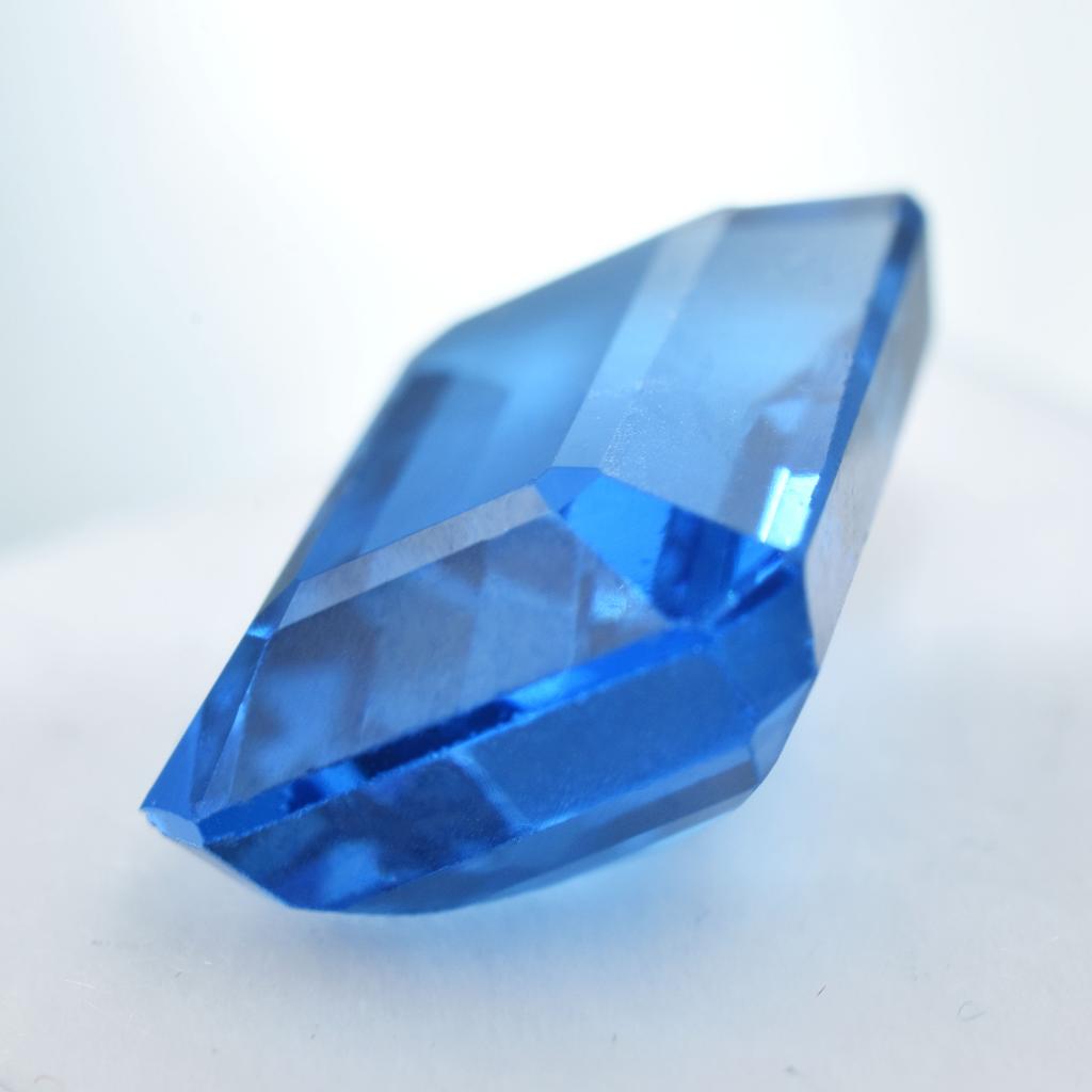 Natural Blue Tanzanite Loose Gemstone Emerald Cut 18.70 ct for Jewelry Making and Gem Collections