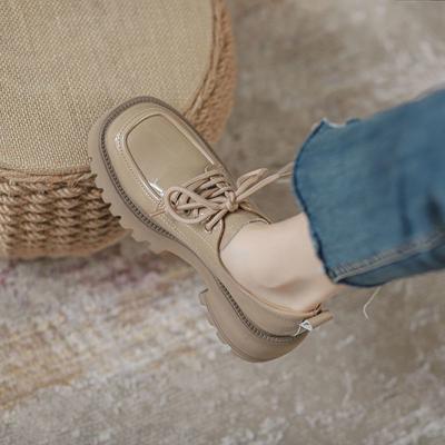 Мягкие кожаные туфли на платформе, увеличивающие рост, женские весенние новые туфли-маффины, британские лакированные кожаные мокасины, туфли на шнуровке