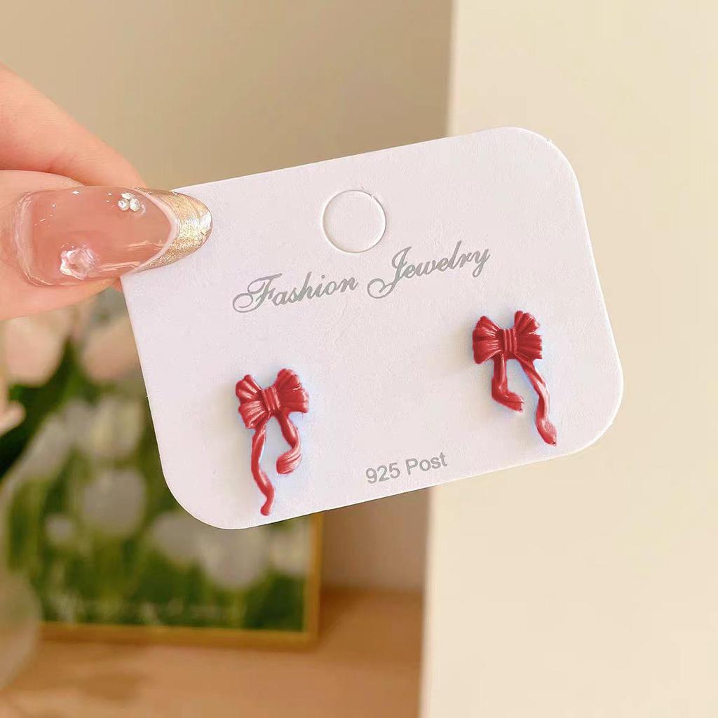 Изысканные серьги-бантики для девочек: Милый, универсальный, уникальный дизайн