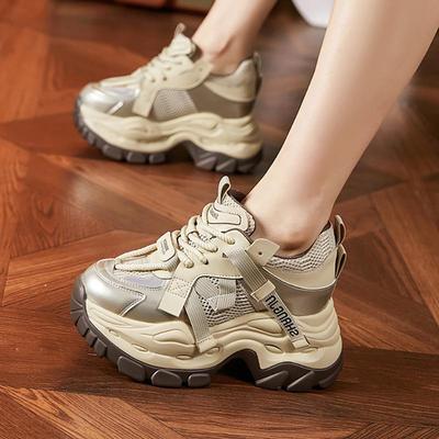 Трендовые массивные кроссовки 2025 года для женщин: Универсальная повседневная спортивная обувь, увеличивающая рост