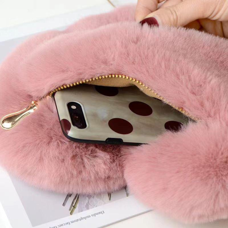 Yogodlns Fashion Women's Heart Shaped Handbags Cute Faux Fur Crossbody Bags Lady Soft Plush Chain Shoulder Bag Shopper Totes