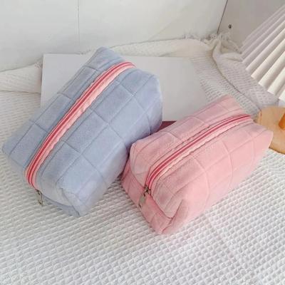 Косметичка дорожная косметичка косметичка для стирки для путешествий многофункциональная мягкая плюшевая пушистая большая вместимость застежка-молния