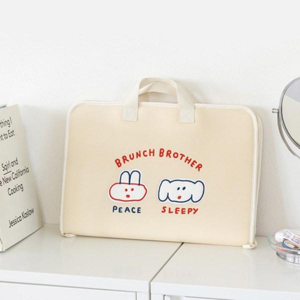 Romane Open Laptop Pouch, Baguette Bear