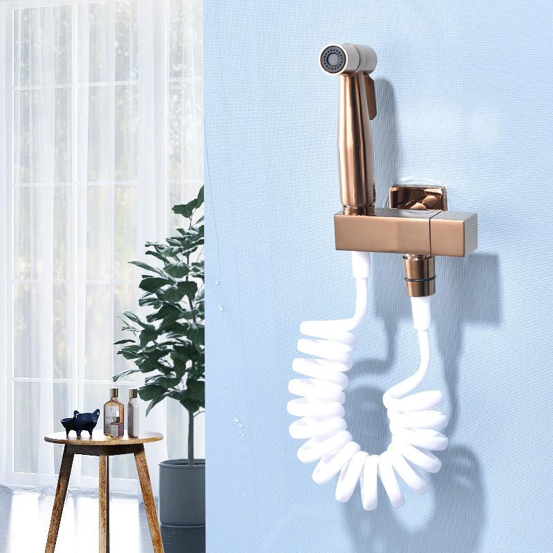 High Quality Modern Hotel Use Brass Wall-Mounted Vertical Spray Bathroom Bidet Sprayer Set Rose Gold Handheld Toilet Sprayer