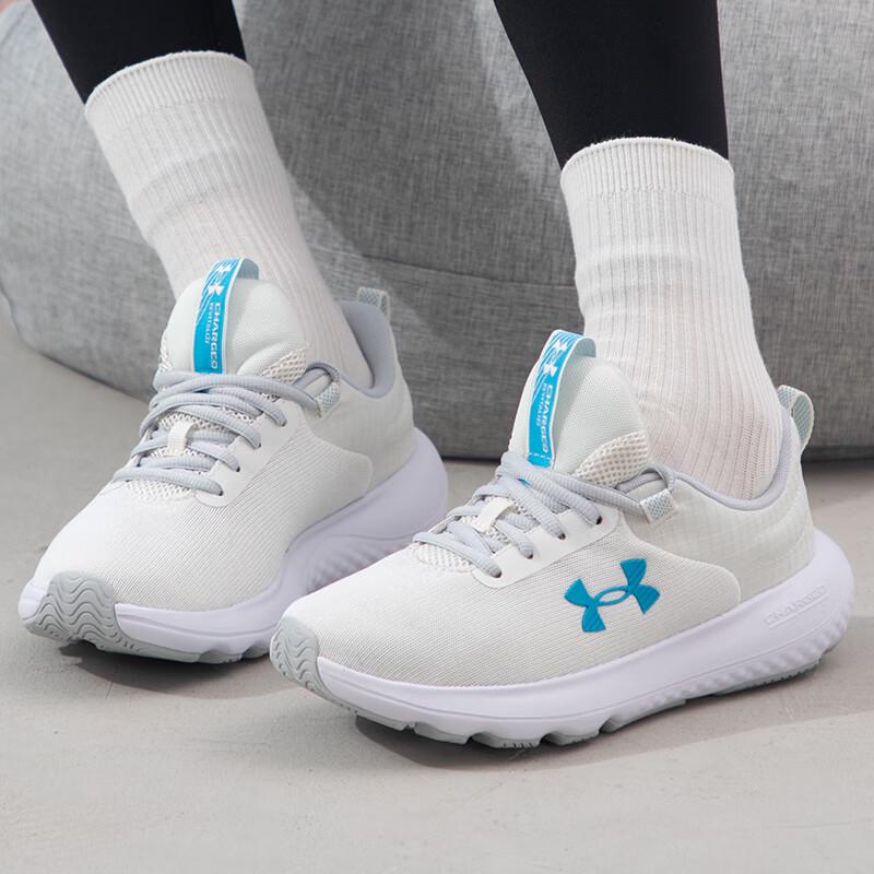 Under Armour Женская сезонная спортивно-повседневная обувь 3026683