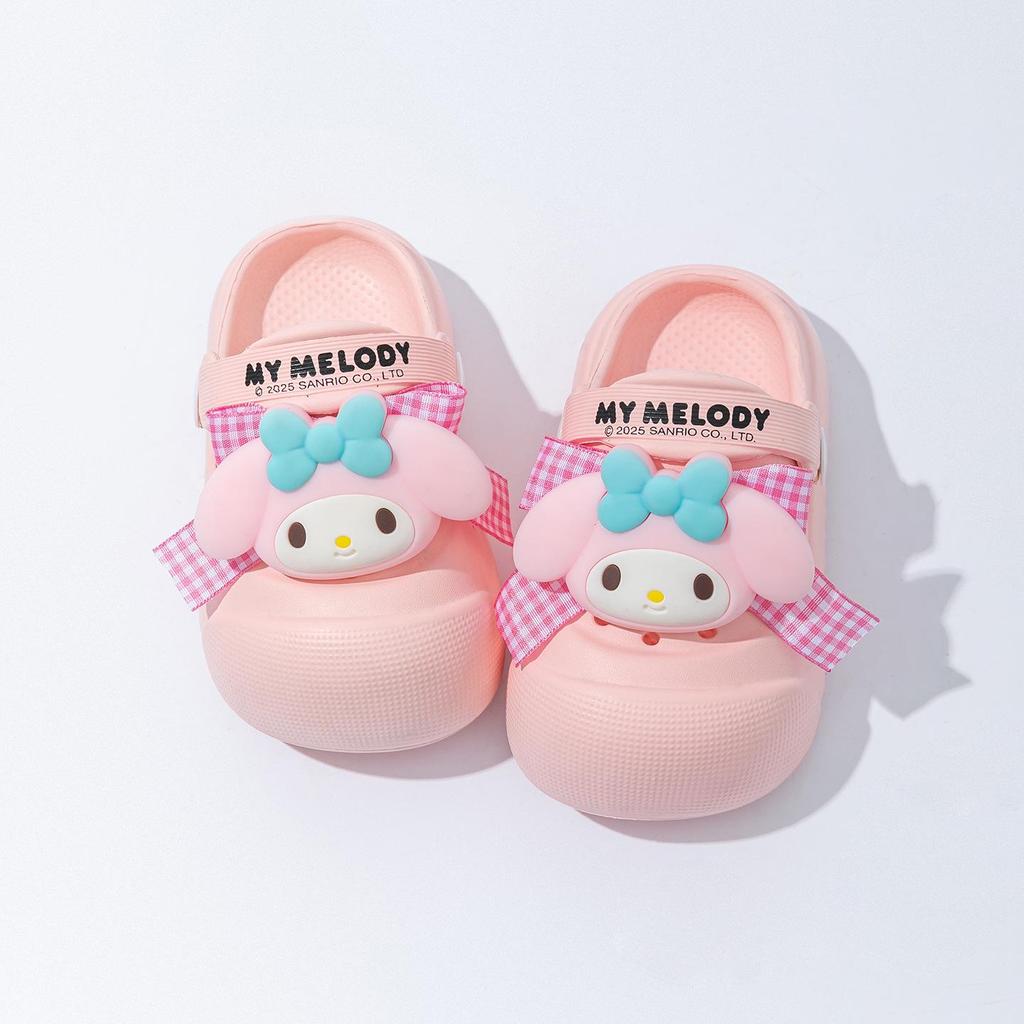 Летние тапочки для девочек Sanrio: Нескользящие клоги и сандалии с закрытым носком для использования в помещении и на улице