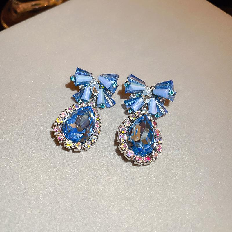 Высококачественные серьги из циркония и металла с кисточками, инкрустированными бриллиантами, идеально подходят для любого случая