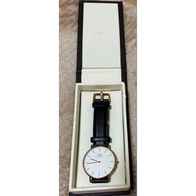 Подержанные часы Daniel Wellington 32 мм